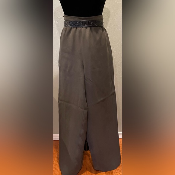 2Pc Valerie Stevens collection, green gray in a size 14 jacket and pants - Picture 3 of 6